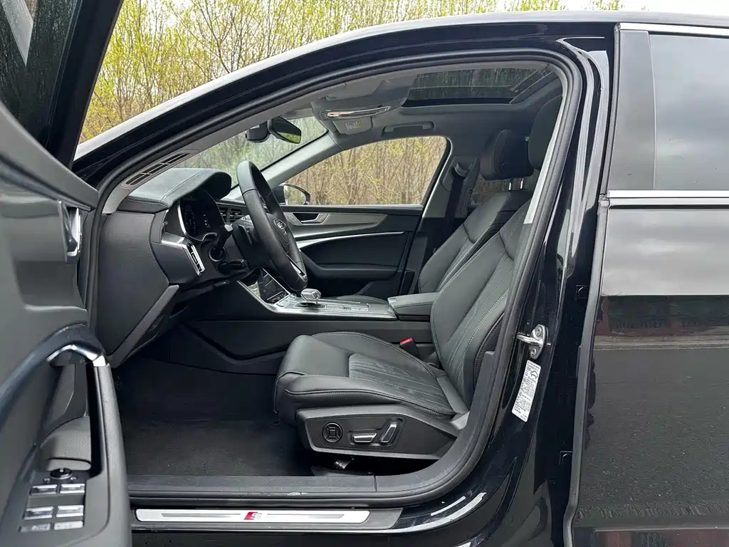 AUDI A6L 2023