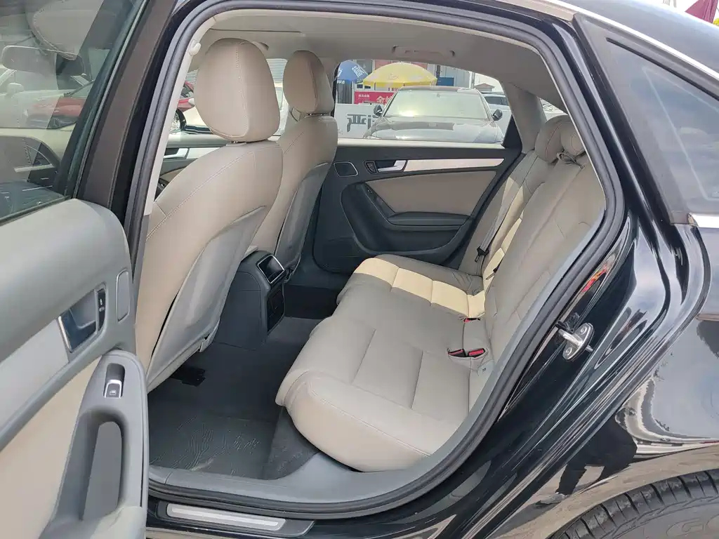 AUDI A4L 2013