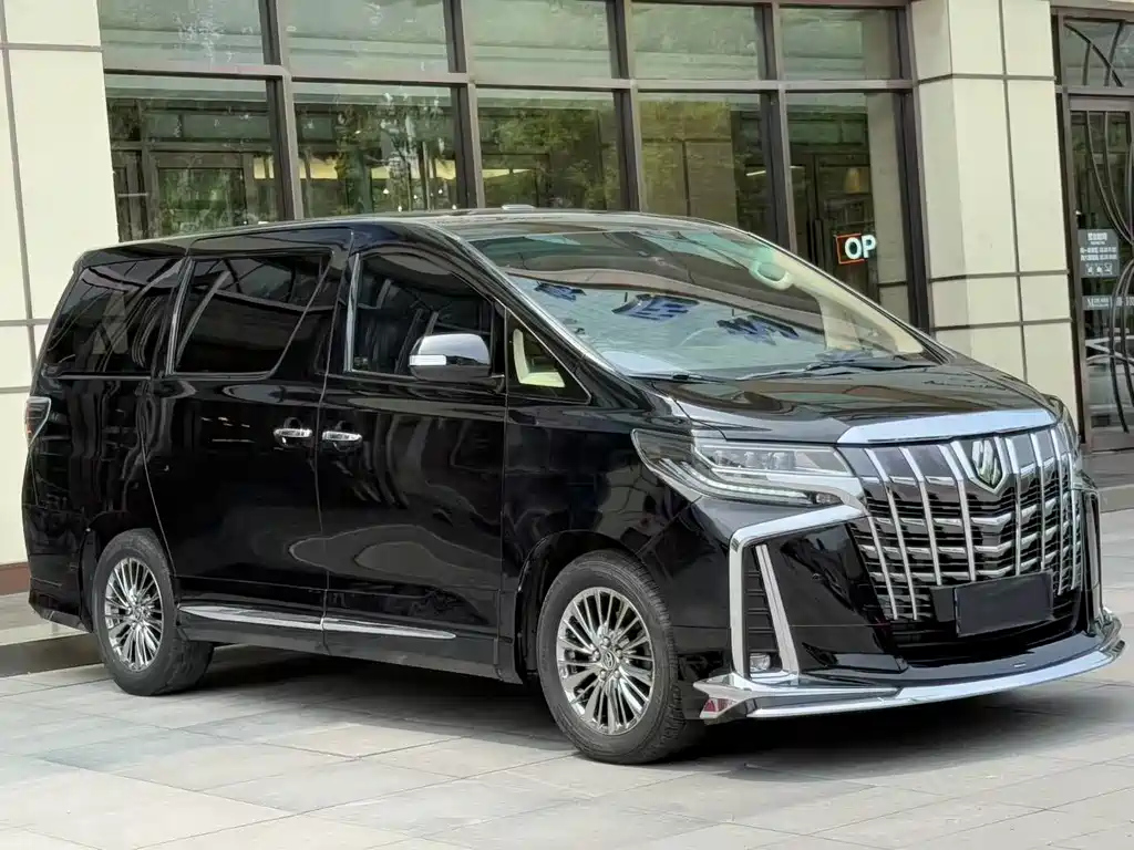 TOYOTA ALPHARD 2012