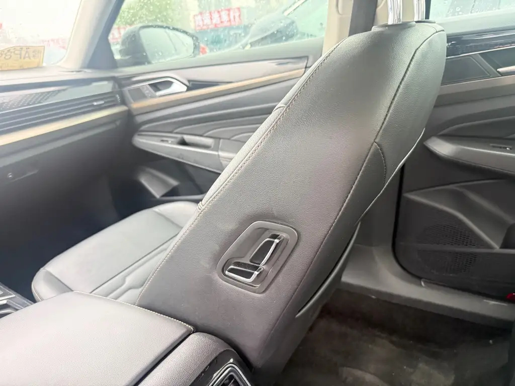 VOLKSWAGEN PASSAT 2019