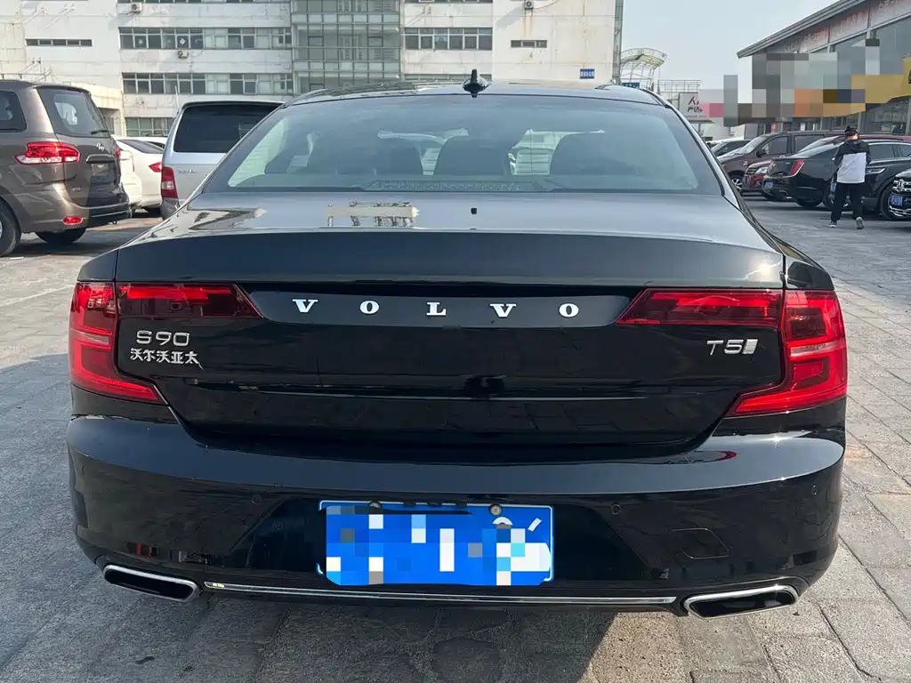 VOLVO S90 2020