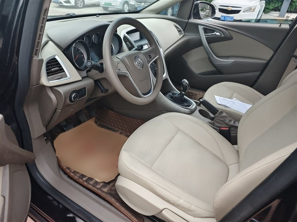 BUICK EXCELLE 2013