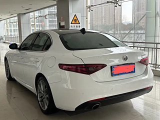 ALFAROMEO OTHER  2017 YEAR 2.0T 280HP DELUXE EDITION 2017