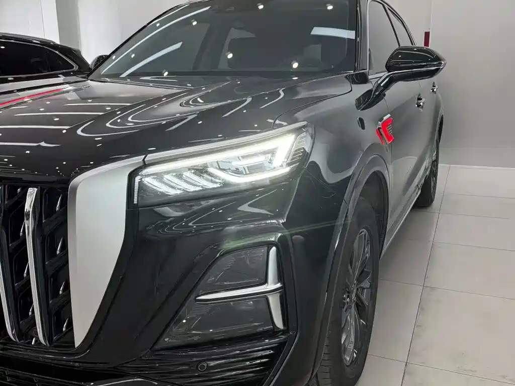 HONGQI HS5 2023
