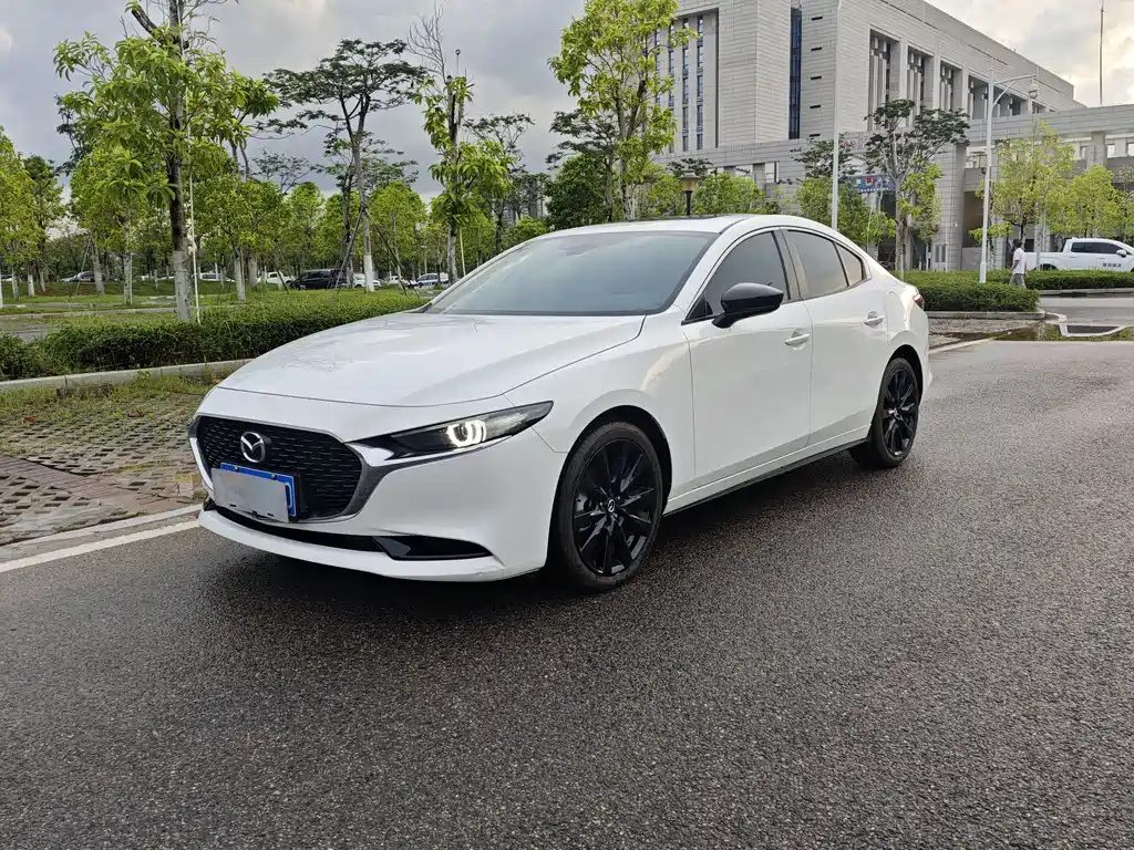 MAZDA 3 AXELA 2023