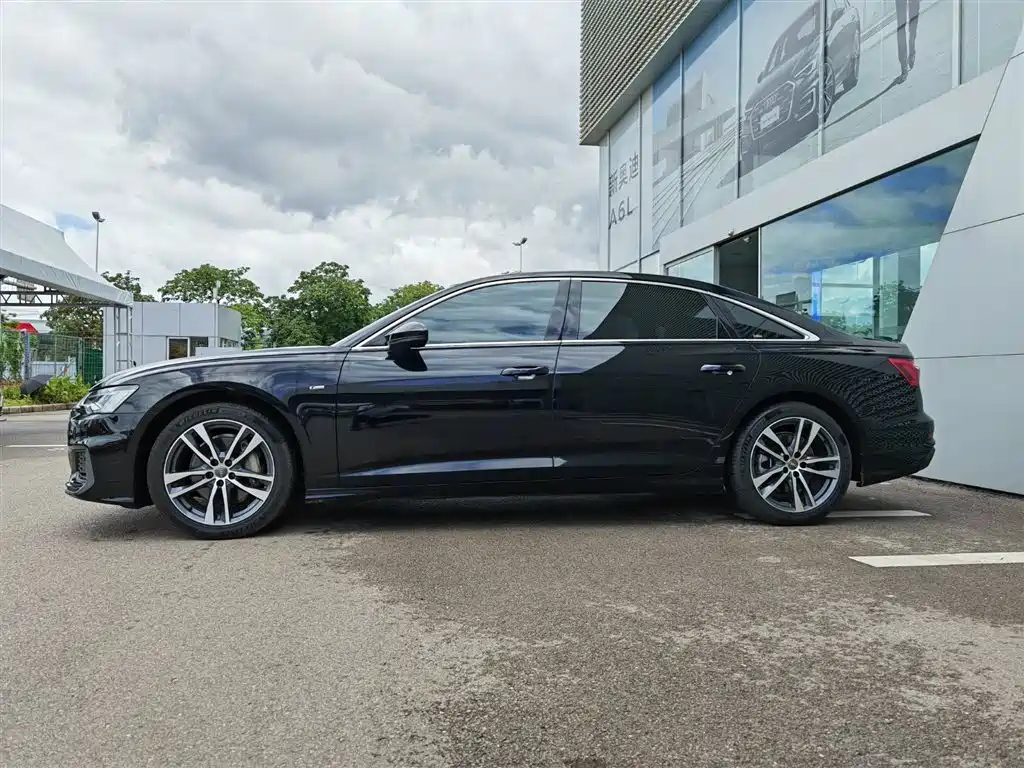 AUDI A6L 2021