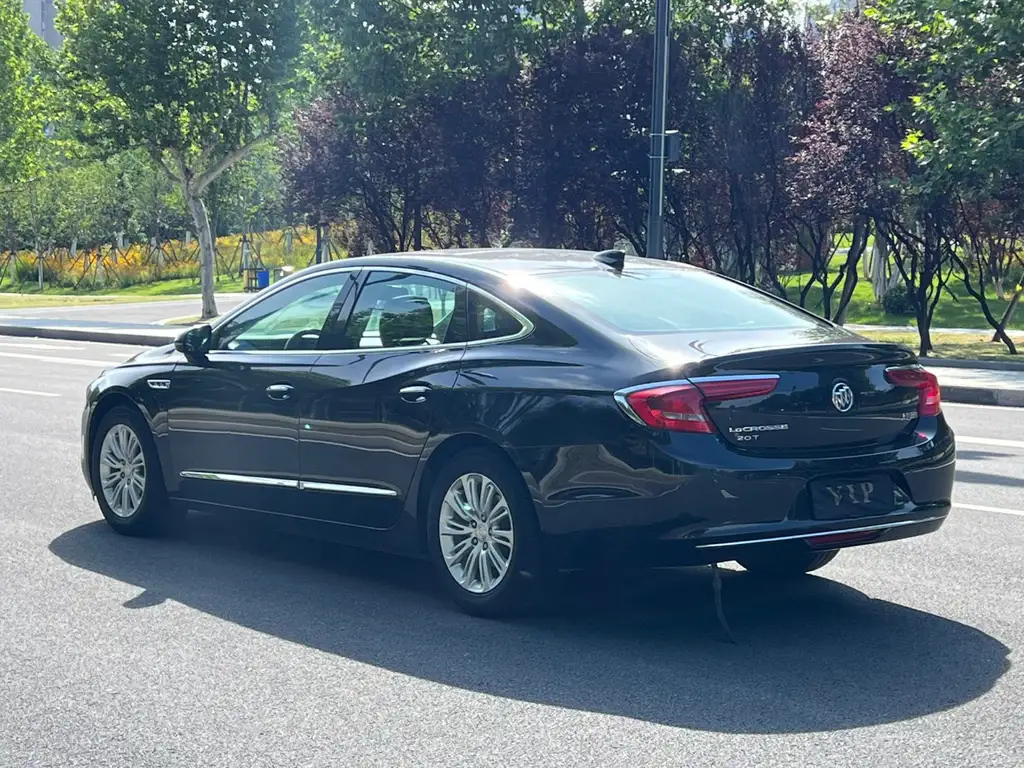 BUICK LACROSSE 2019