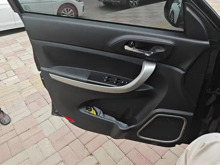 CHANGAN CS35 2014