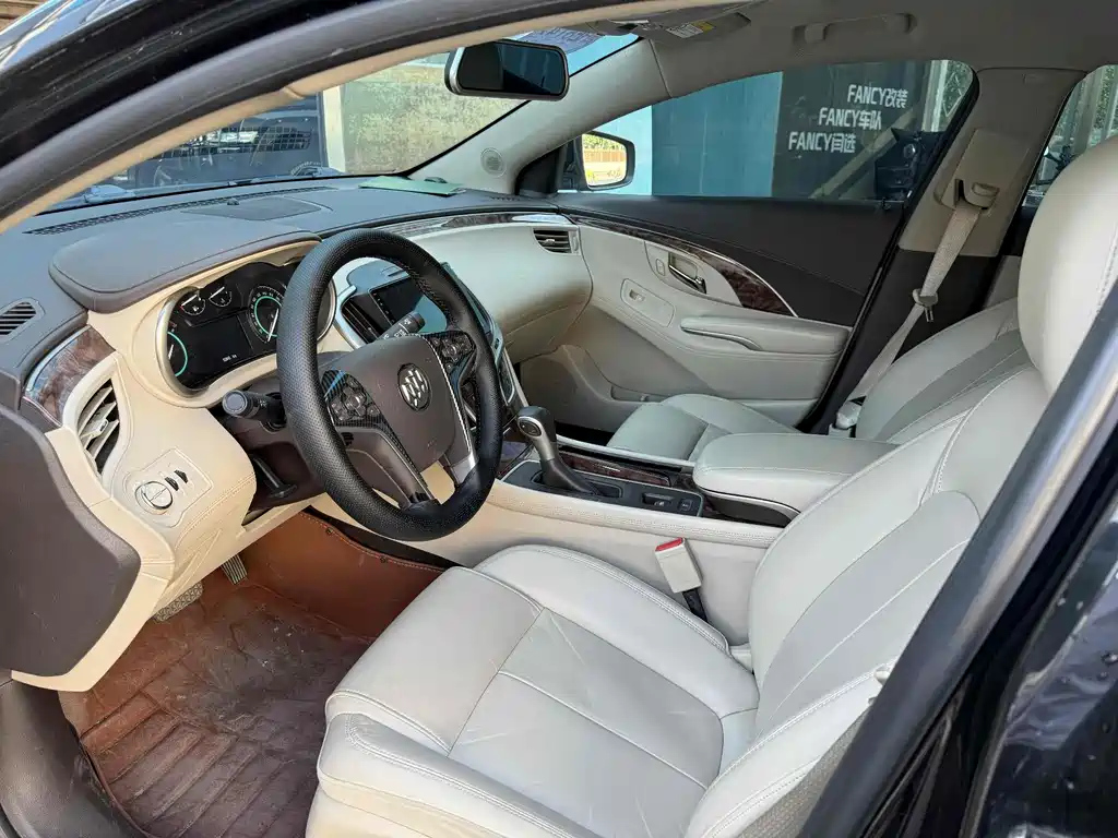 BUICK LACROSSE 2013