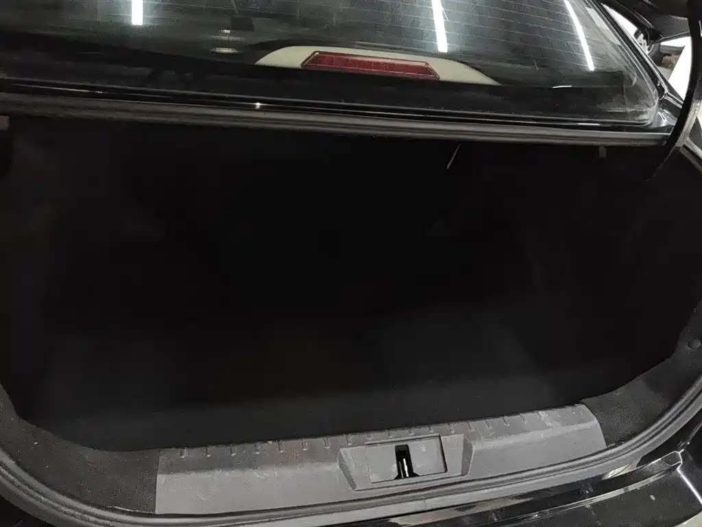 GEELY AUTO EMGRAND 2018