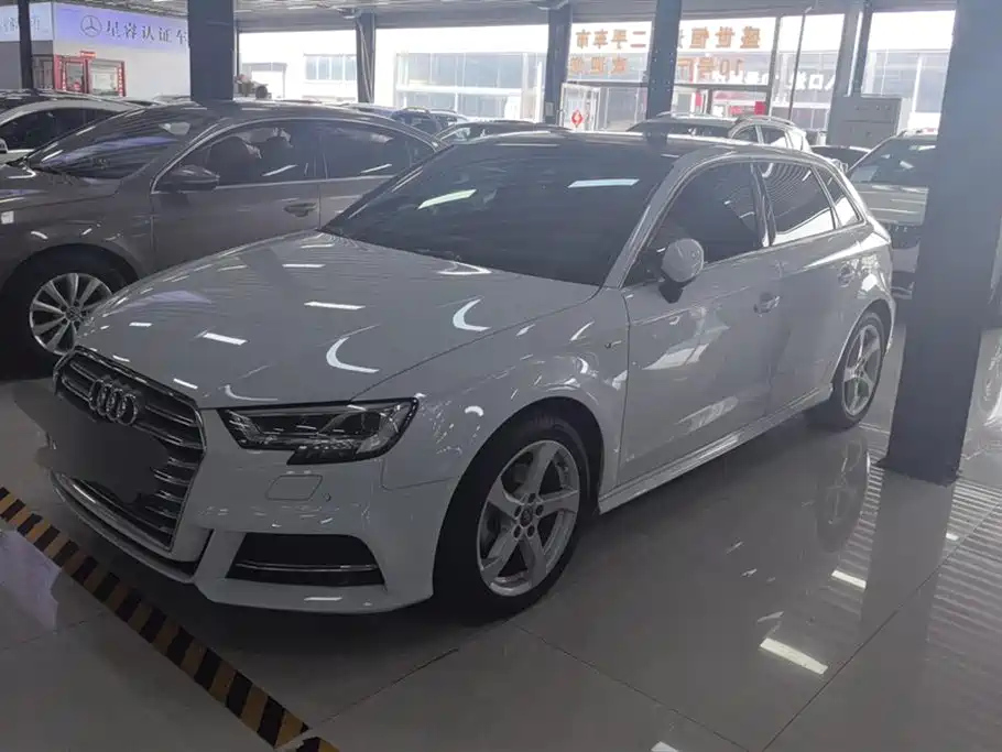AUDI A3 2020