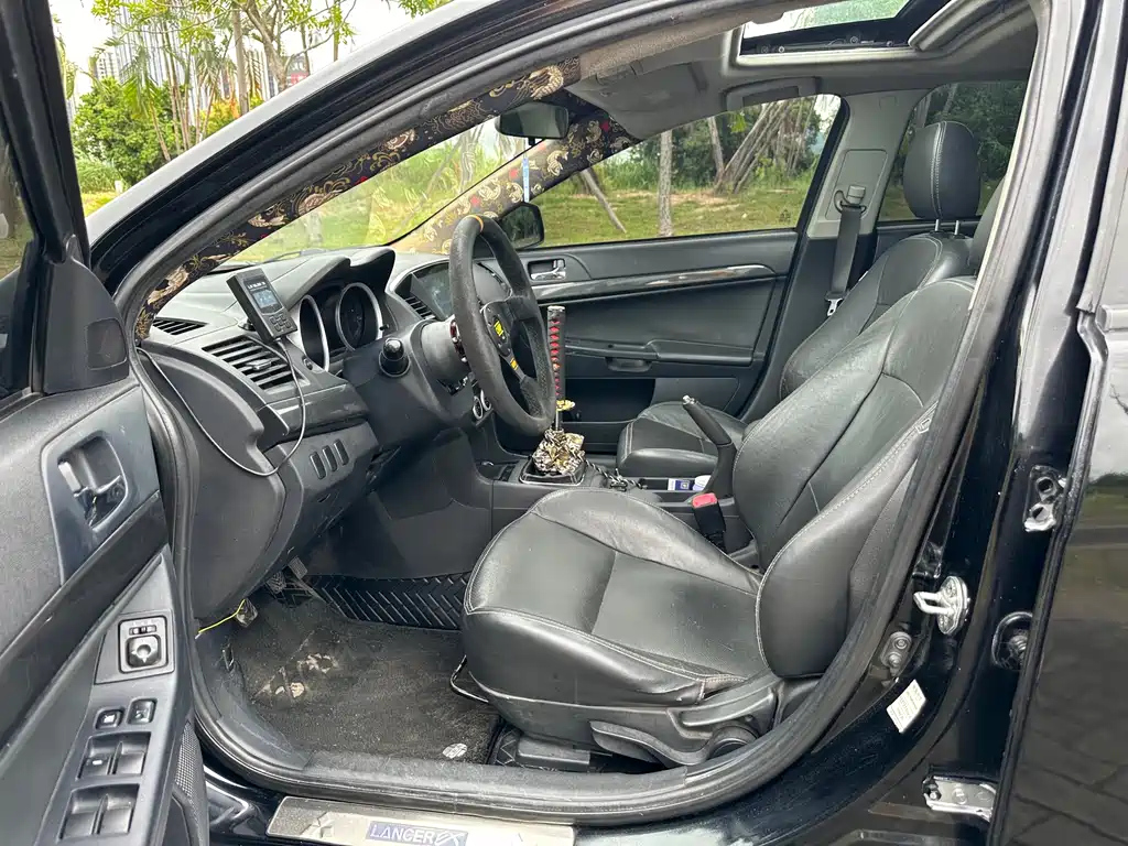 MITSUBISHI LANCER EX 2010