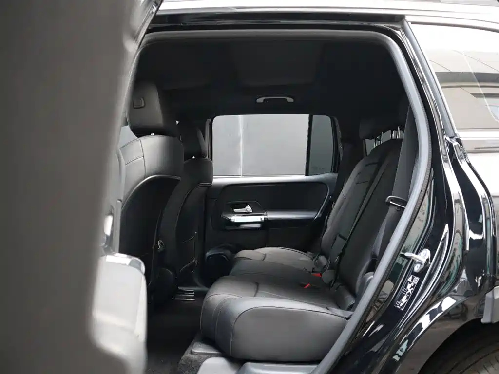 MERCEDES BENZ EQB 2023
