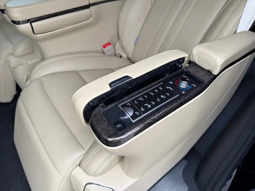 TOYOTA ALPHARD 2015