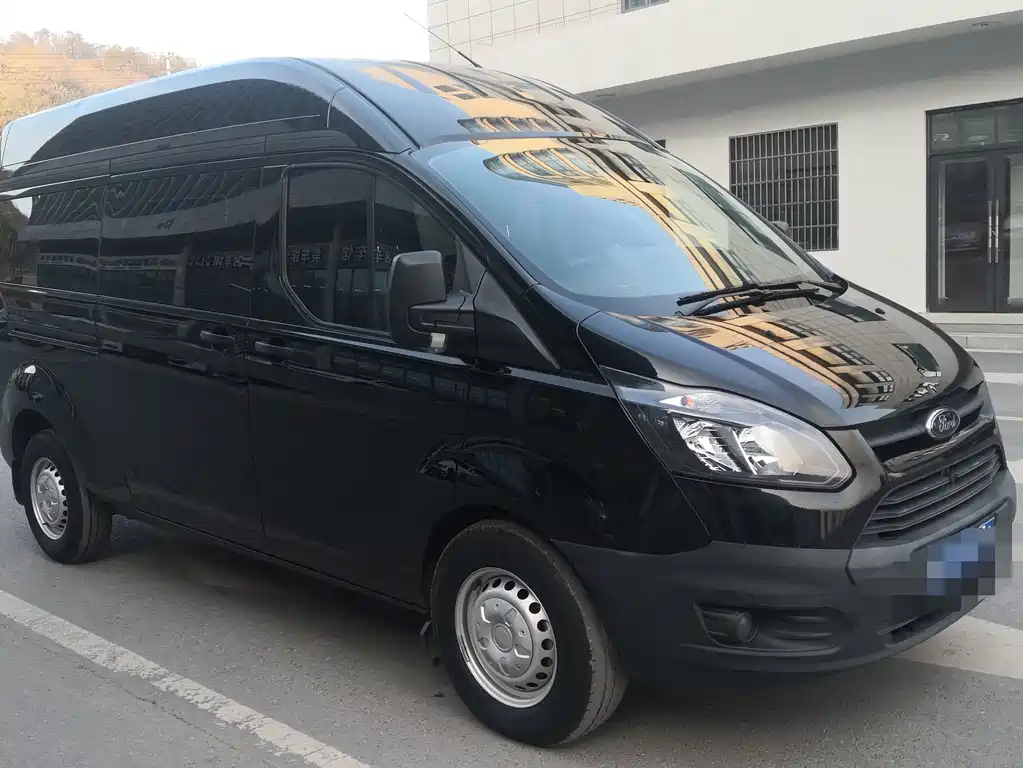 FORD TRANSIT 2022