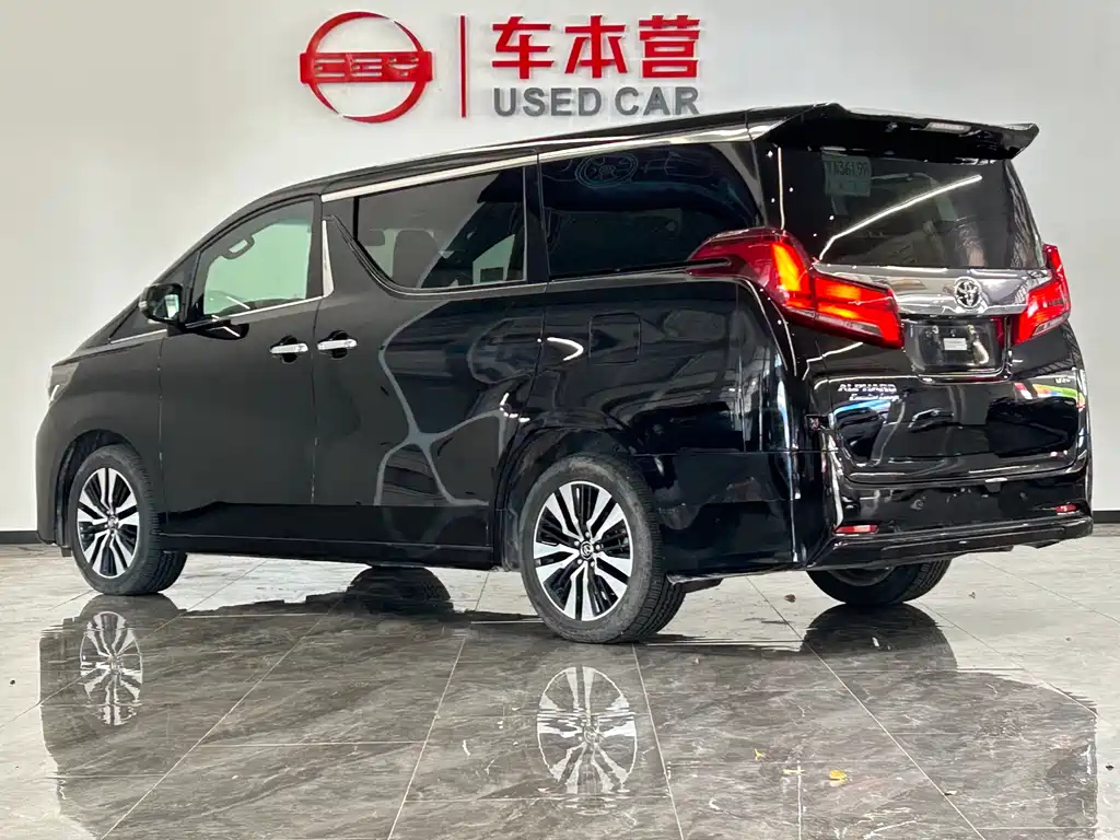 TOYOTA ALPHARD 2018