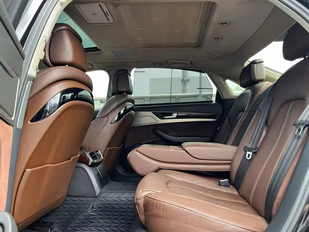 AUDI A8 2013
