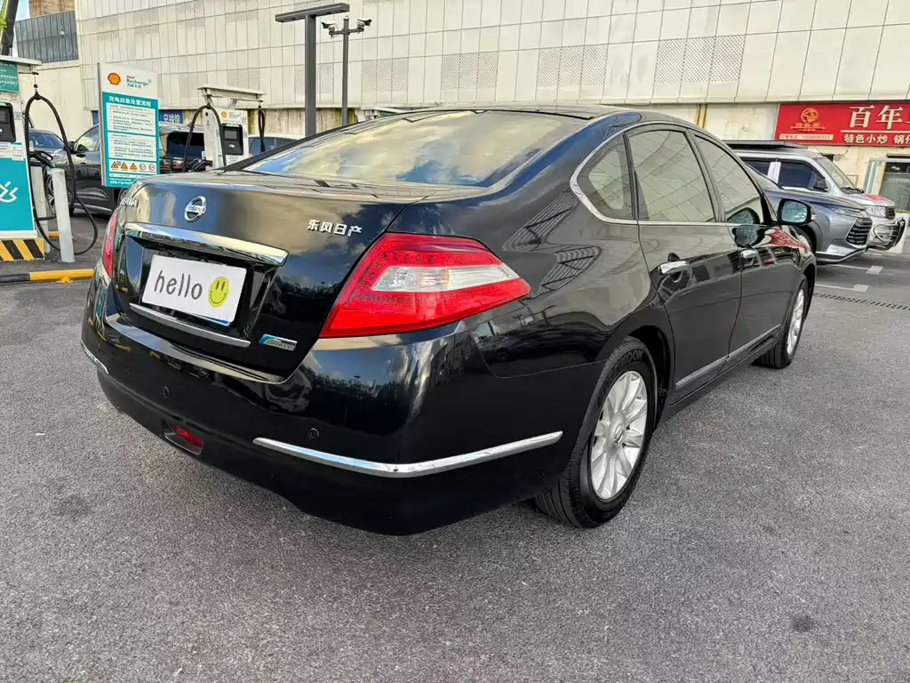 NISSAN TEANA 2009