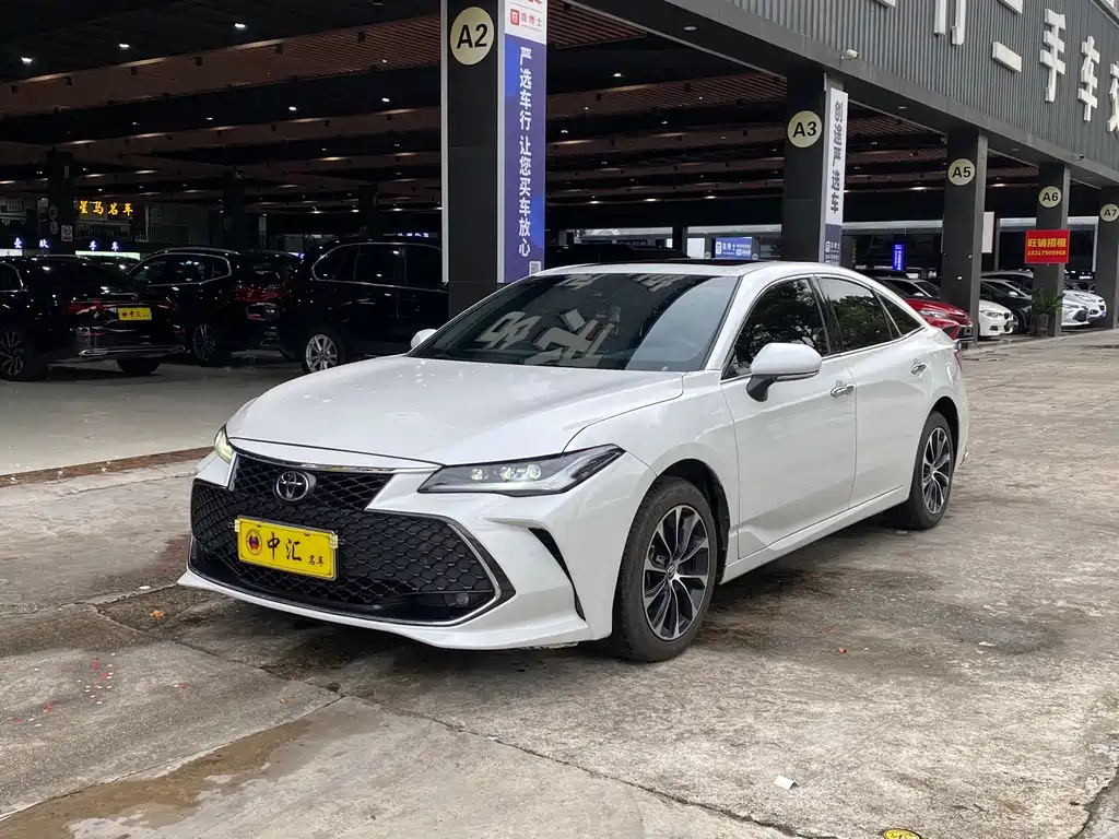 TOYOTA AVALON 2022