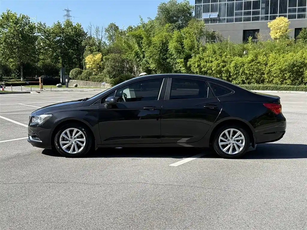 BUICK VERANO 2015