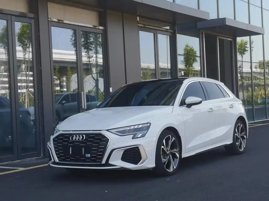 AUDI A3 2023