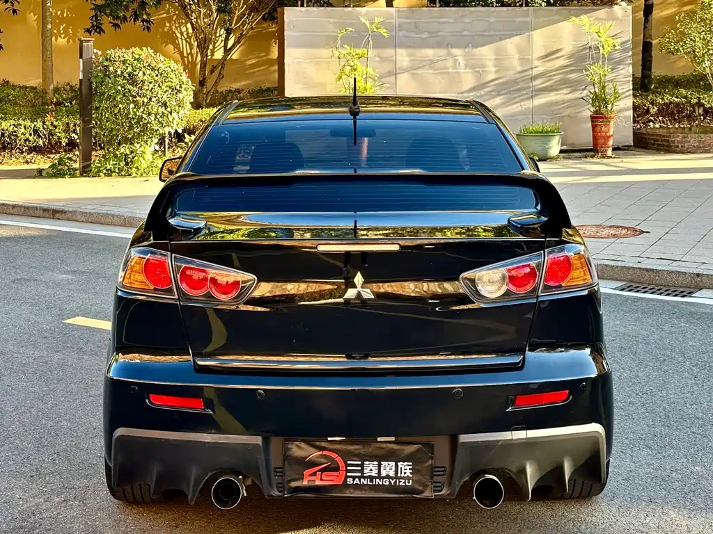 MITSUBISHI LANCER EX 2012
