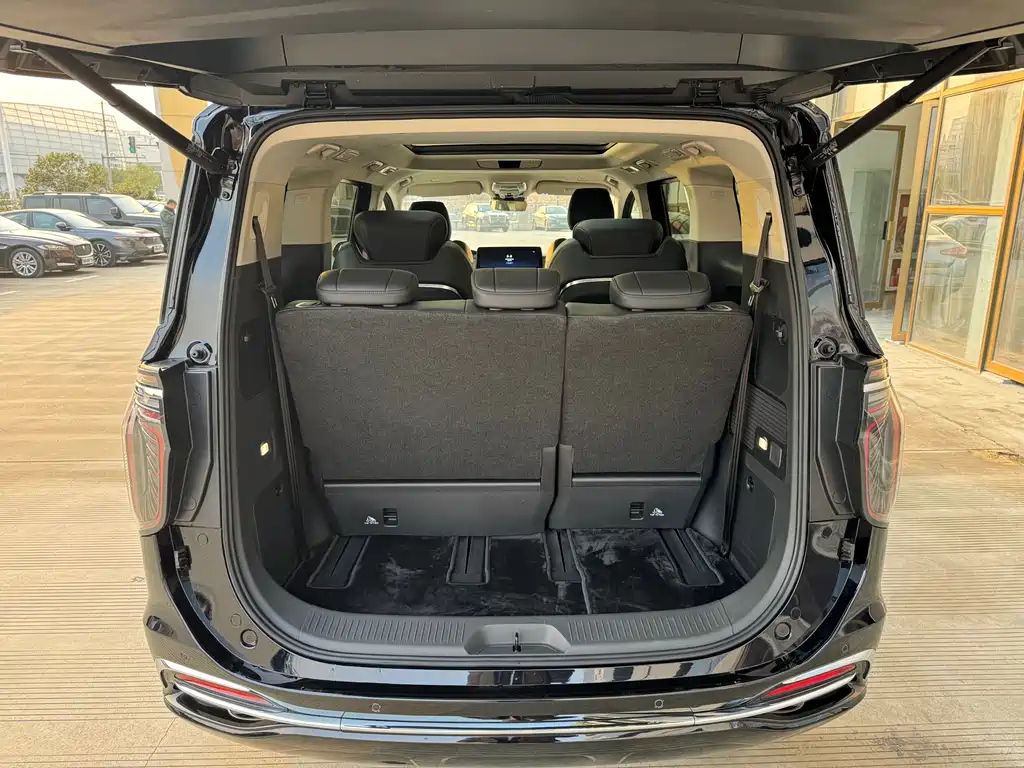 HONGQI HQ9 2023