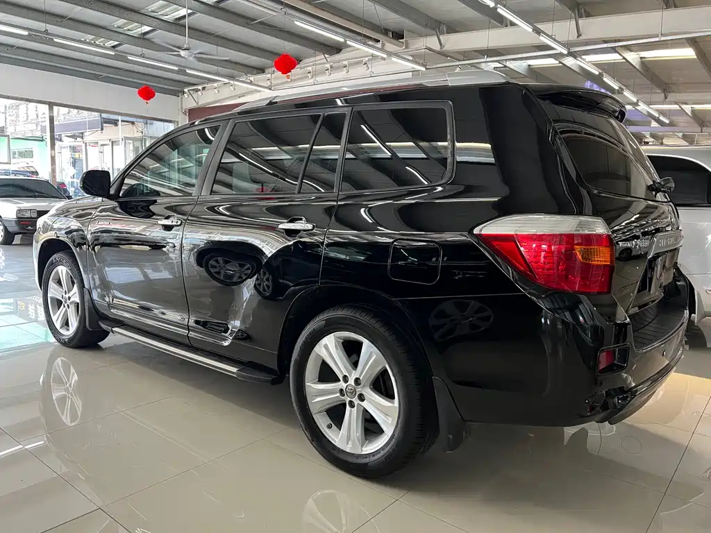 TOYOTA HIGHLANDER 2009