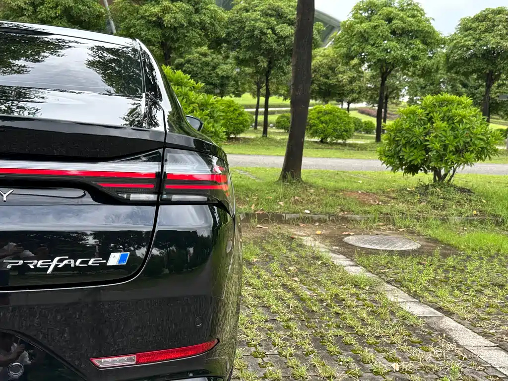 GEELY AUTO PREFACE L 2024