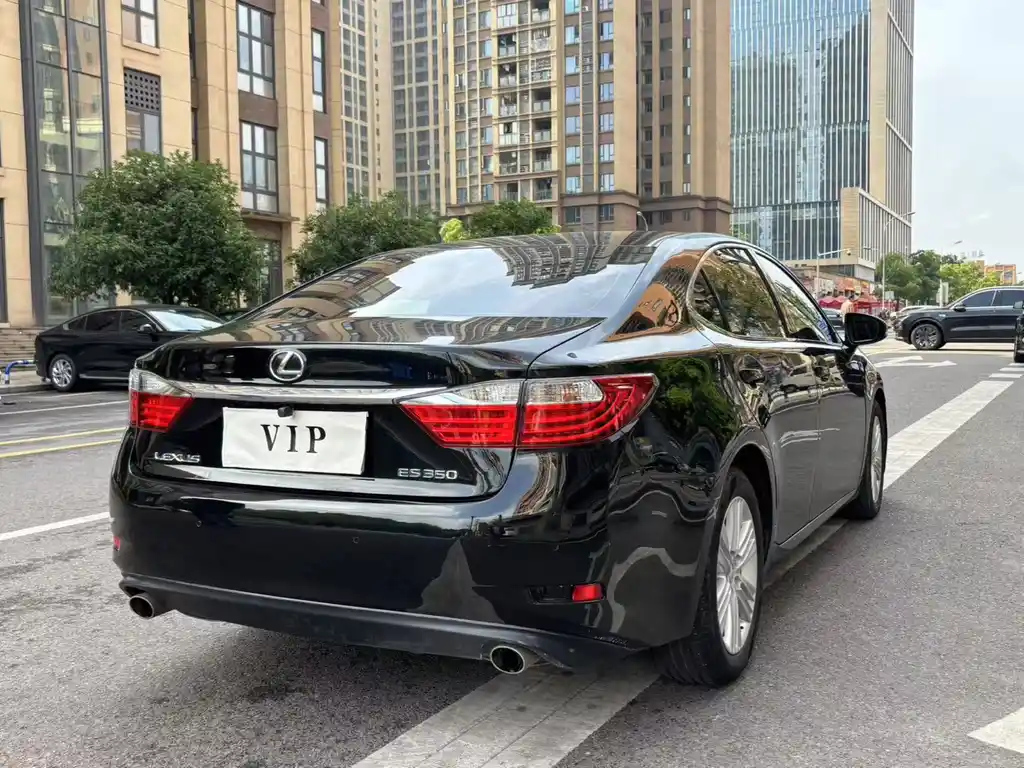 LEXUS ES 2014