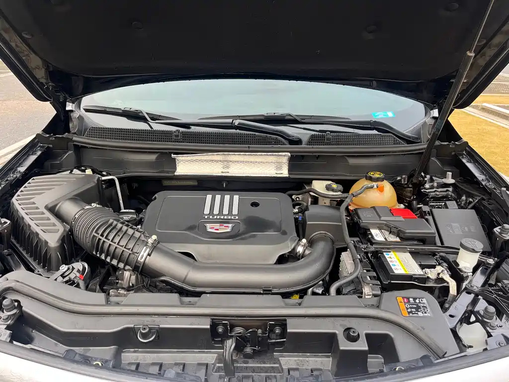 CADILLAC XT5 2020