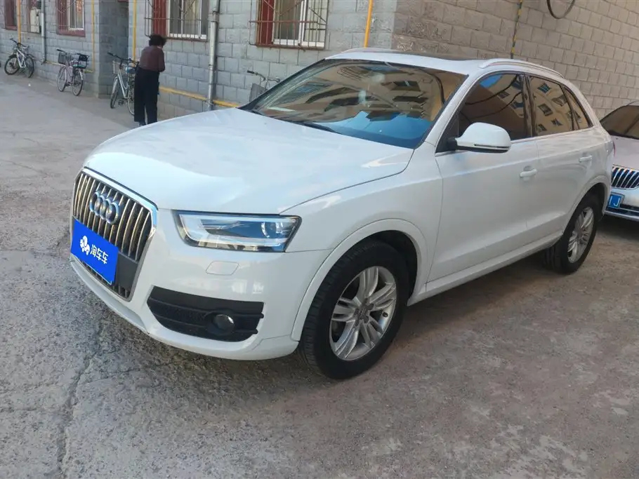 AUDI Q3 2013