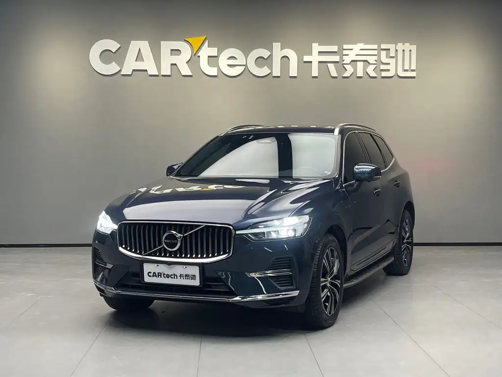 VOLVO XC60 2022