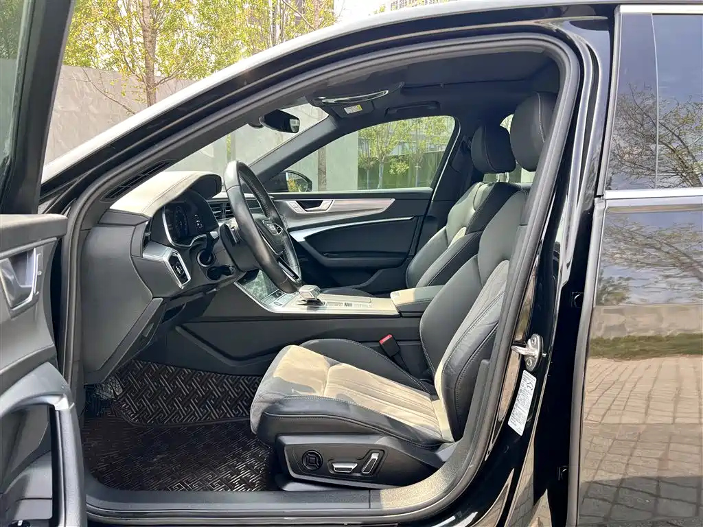 AUDI A6L 2023
