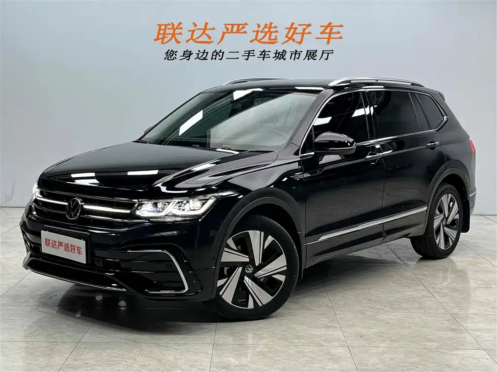 VOLKSWAGEN TIGUAN L 2023