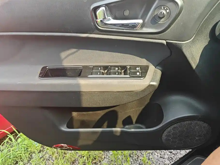 TRUMPCHI GS5 2012