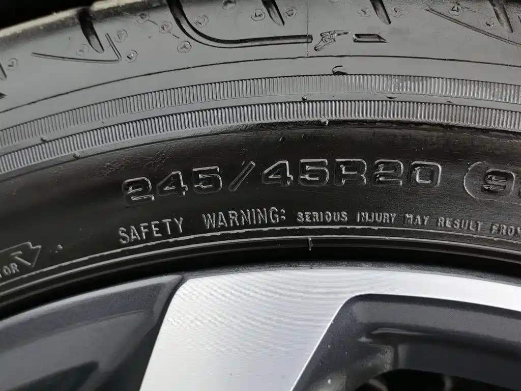 GEELY AUTO MONJARO 2021