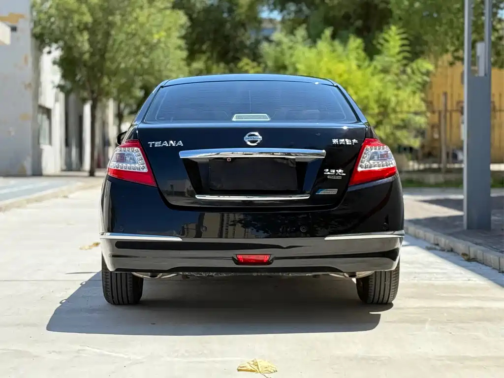 NISSAN TEANA 2012