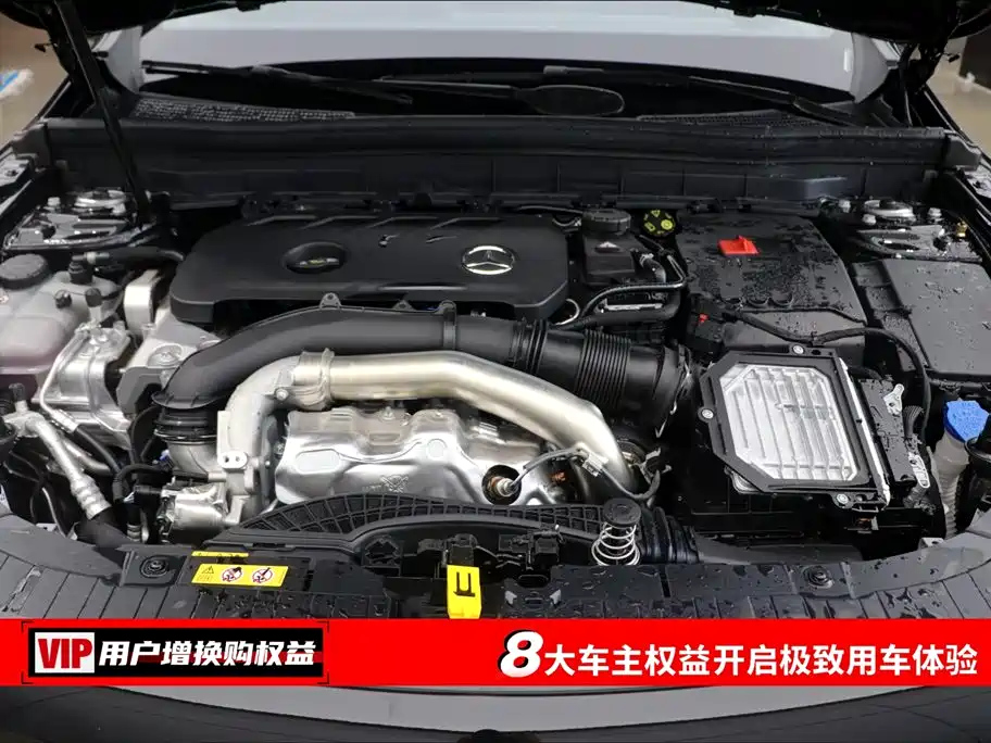 MERCEDES BENZ GLB 2025