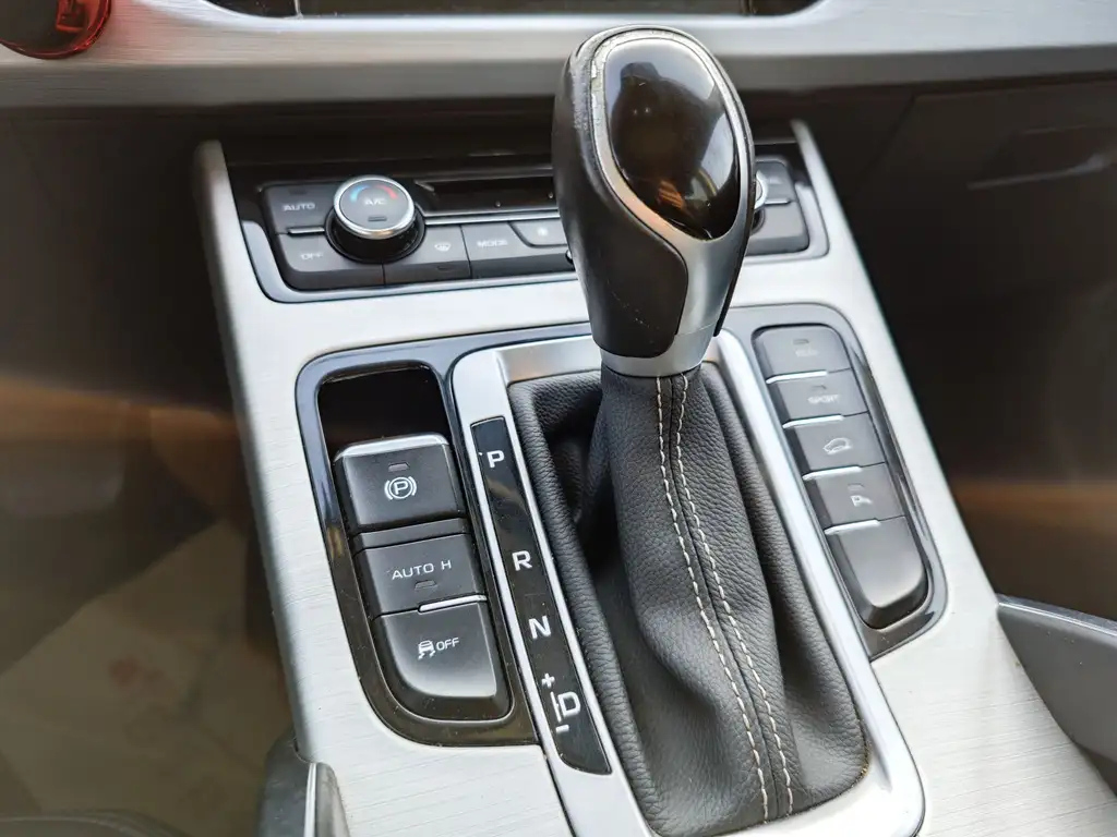 GEELY AUTO BOYUE 2018
