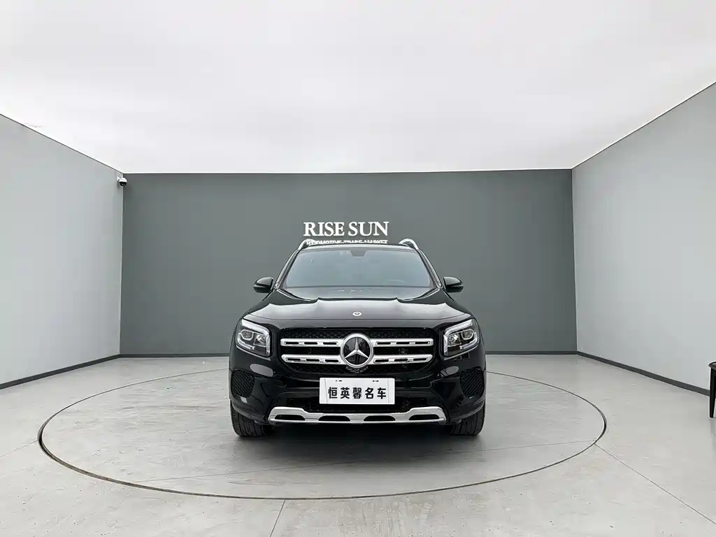 MERCEDES BENZ GLB 2021