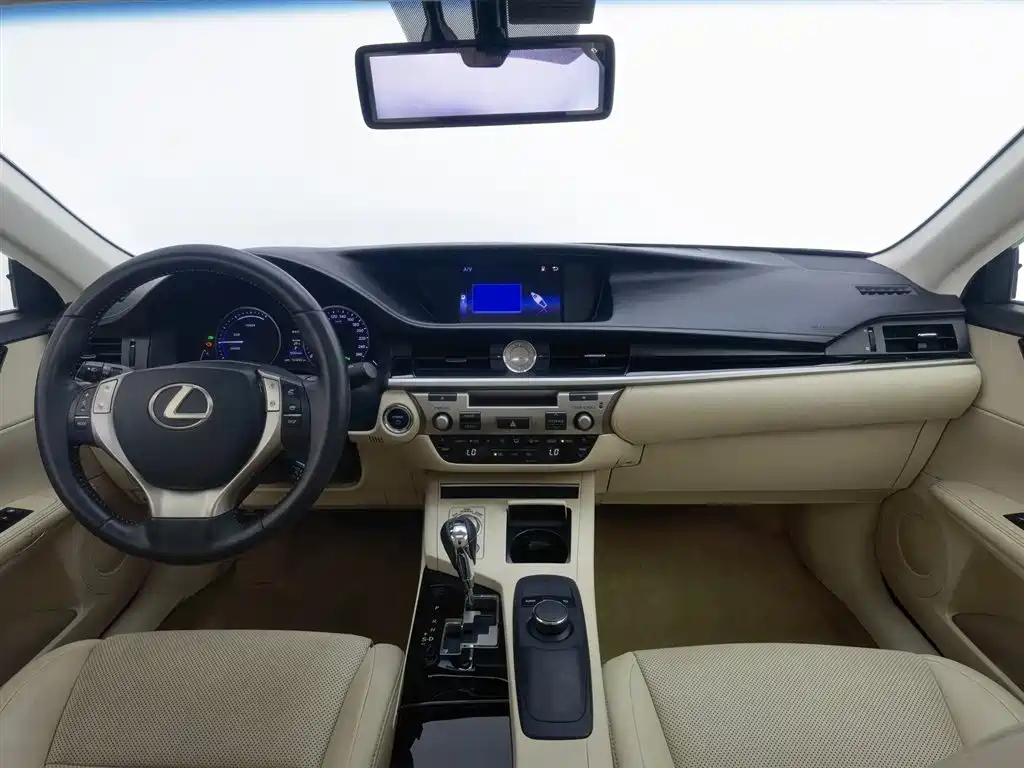 LEXUS ES 2014