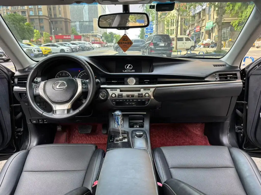 LEXUS ES 2014