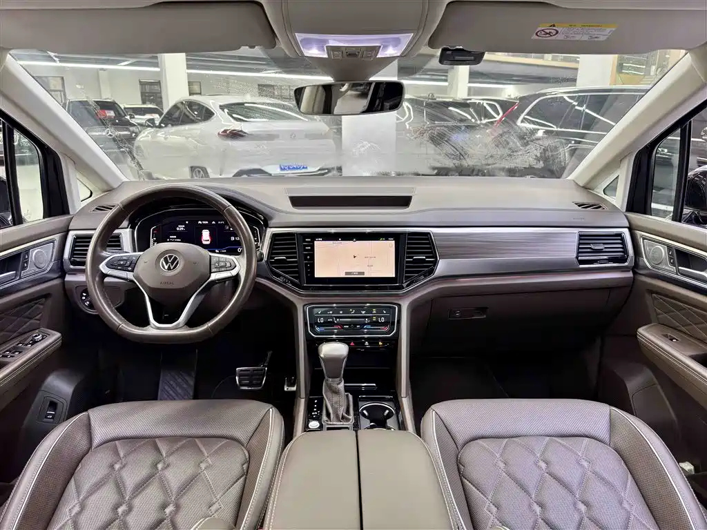 VOLKSWAGEN VILORAN 2020