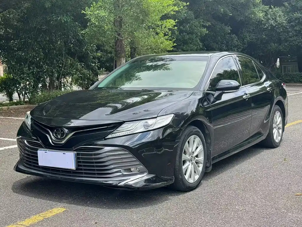 TOYOTA CAMRY 2018