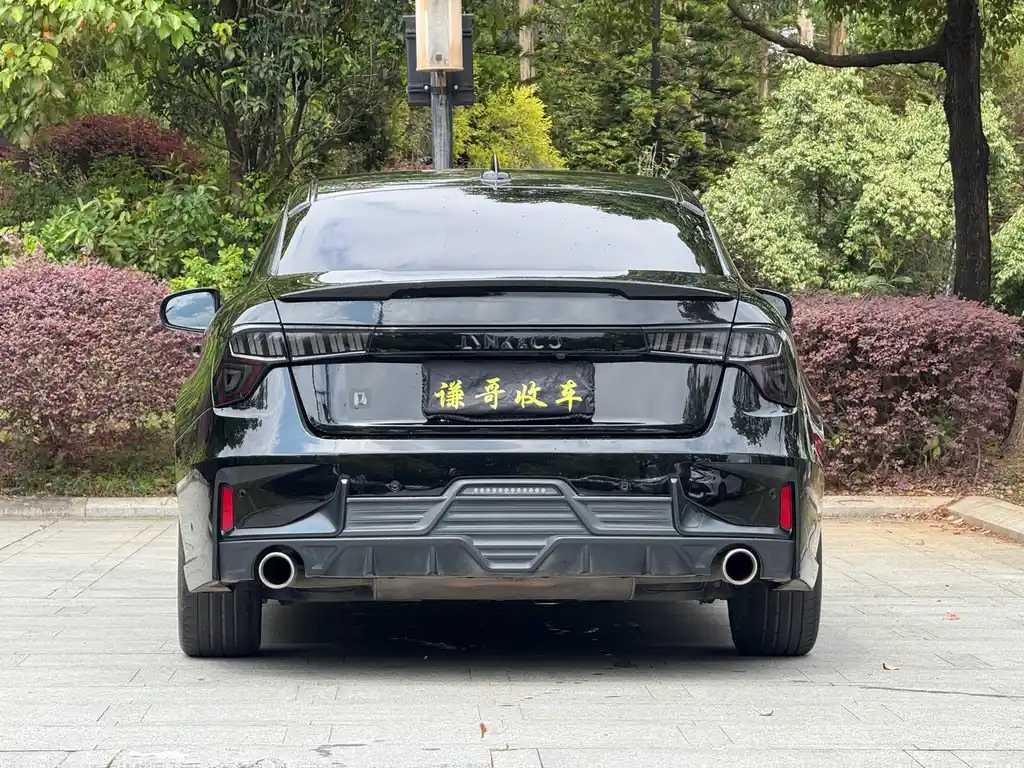 LYNK&CO 03 2019