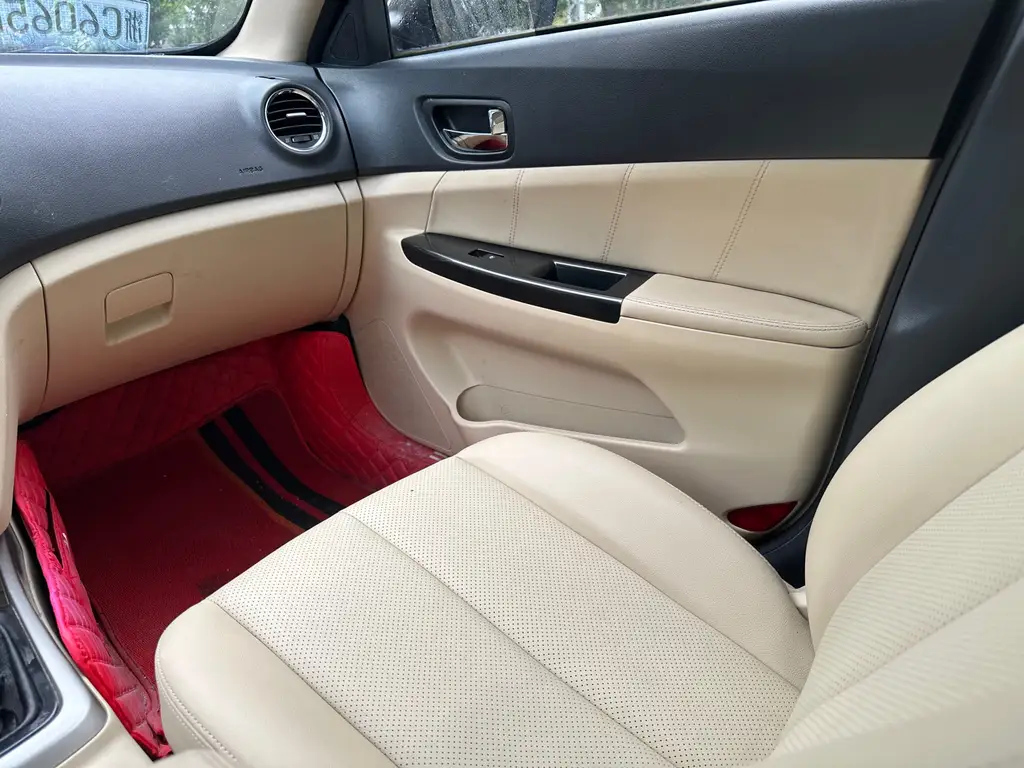 CHANGAN EADO 2015