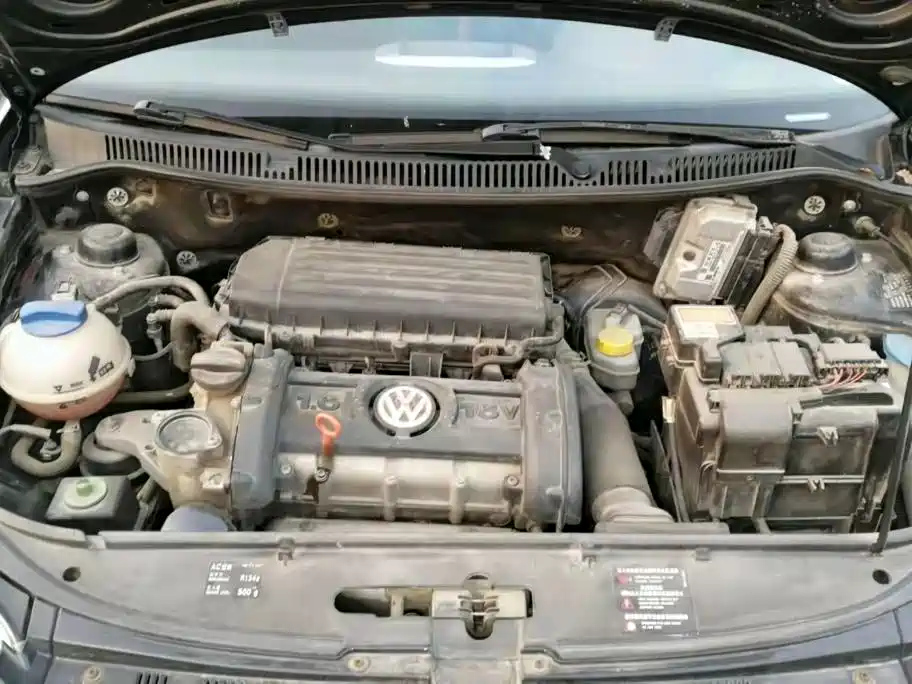 VOLKSWAGEN POLO 2009