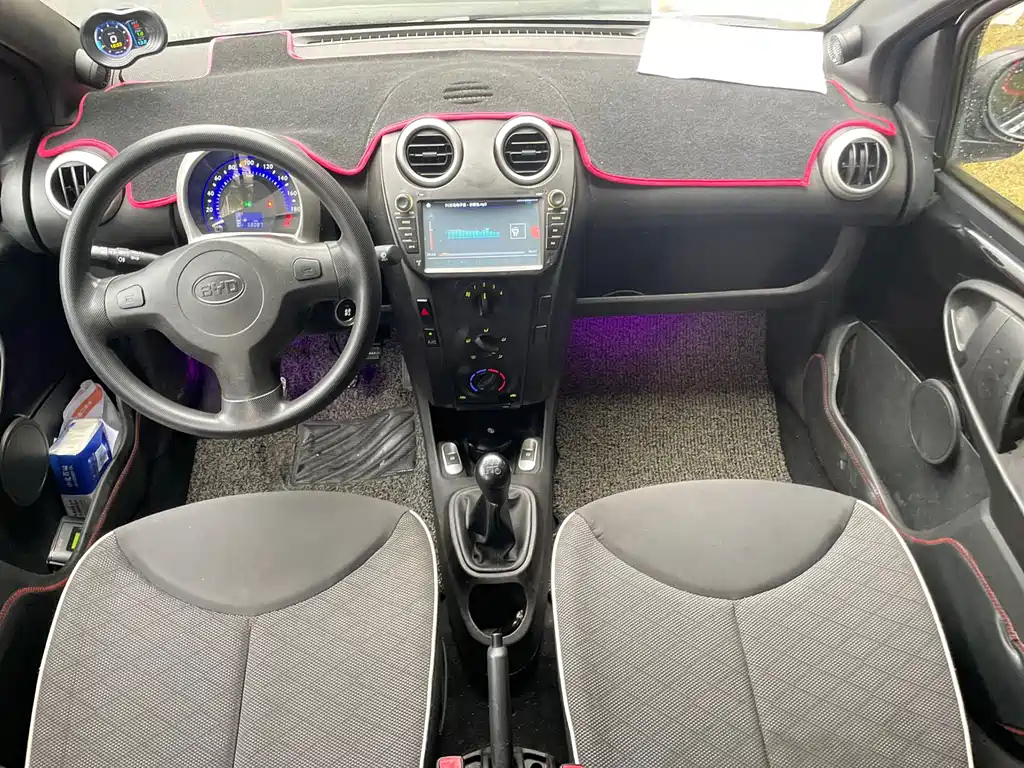 BYD F0 2015