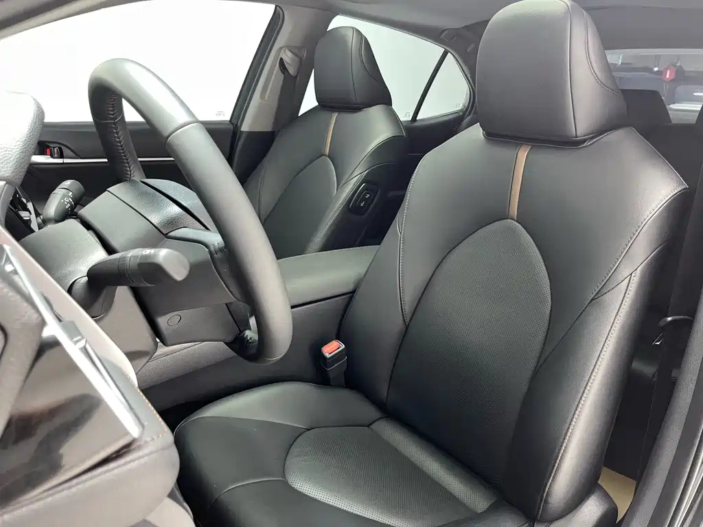 TOYOTA CAMRY 2023